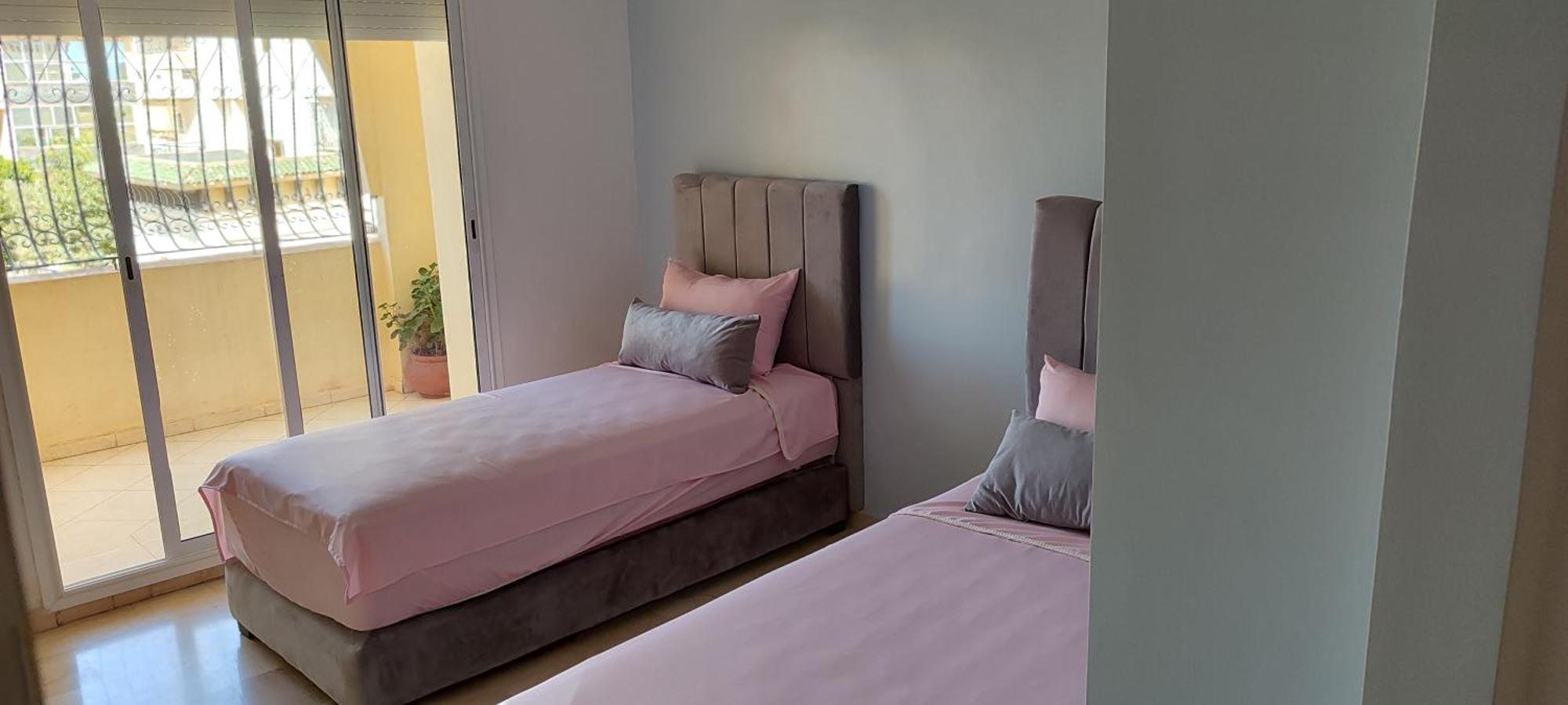 Fes Urban Apartment - Urban Elegance With Garden And Pool Access ภายนอก รูปภาพ