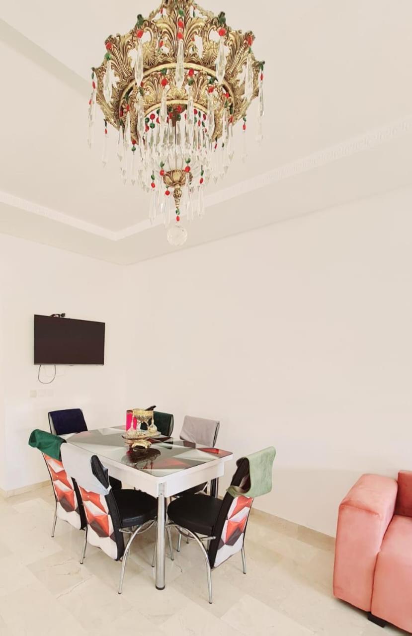Fes Urban Apartment - Urban Elegance With Garden And Pool Access ภายนอก รูปภาพ